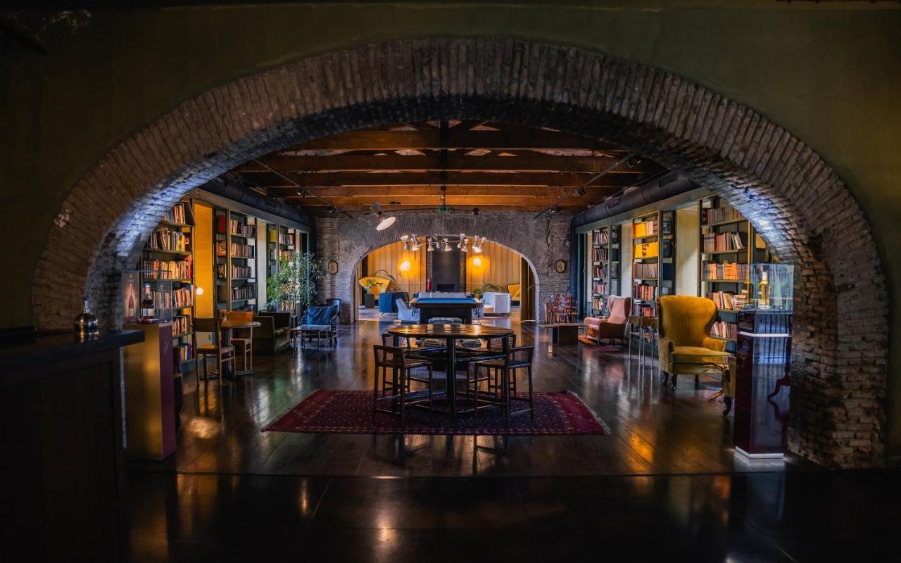 Отель Radisson Tsinandali Экстерьер фото Library at the Hotel